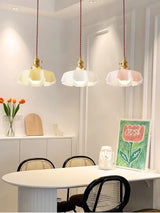 Nordic Bloom Glass Pendant – Minimalistische Glazen Hanglamp in Crèmekleurige Bloemstijl